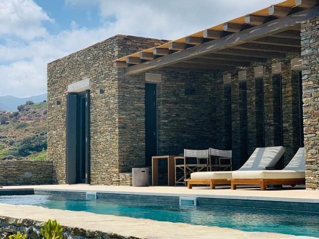 4 Guests Hillside Sunrise Villa with Private Pool